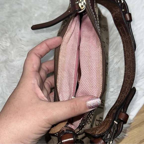 Dooney & Bourke 1975 Vintage Signature DB Logo Shoulder Bag - Picture 10 of 10